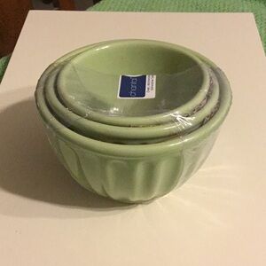 NWT Small Green Ceramic Mixing Bowls Set